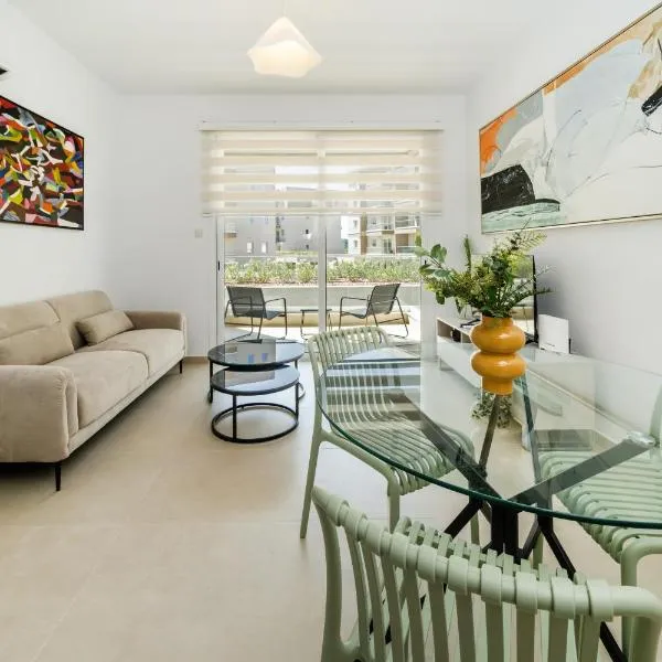 1 bedroom flat next to university，位于Aglantzia的酒店