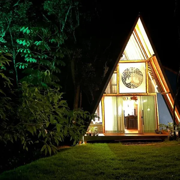 Tree of Life Chalet，位于布鲁马迪纽的酒店