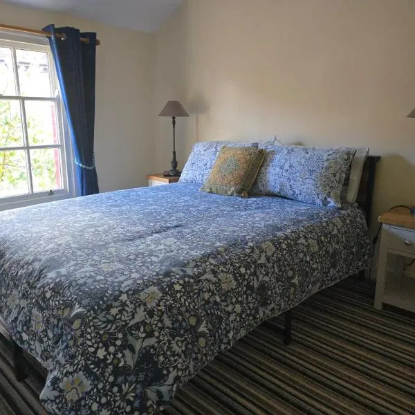 Cozy Double Room - The Unicorn Hotel，位于拉尼德洛伊斯的酒店