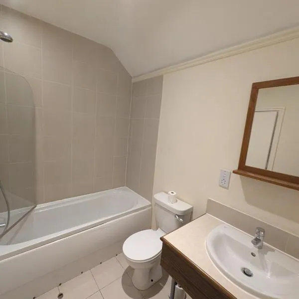 The bucks head，位于彻奇斯特雷顿的酒店