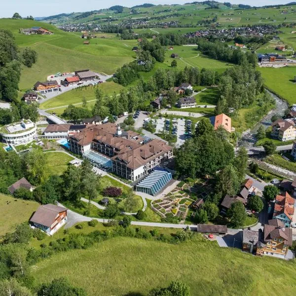 Hof Weissbad Health & Wellness Resort，位于韦斯巴德的酒店