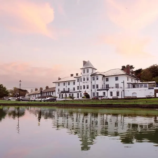 猎鹰酒店，位于布德的酒店