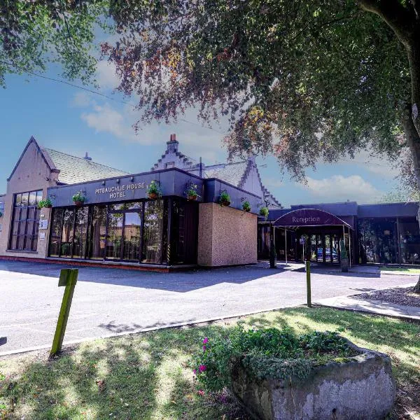 Pitbauchlie House Hotel - Sure Hotel Collection by Best Western，位于邓弗姆林的酒店