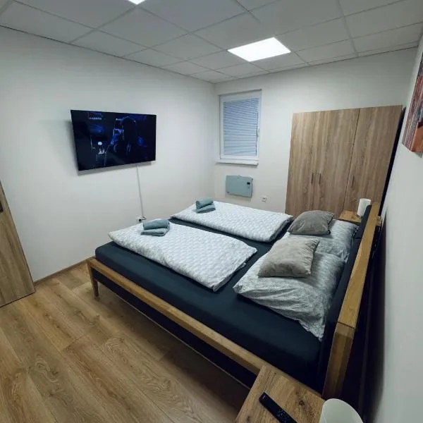 Apartmán Lotos Jasenov Humenné，位于胡门内的酒店