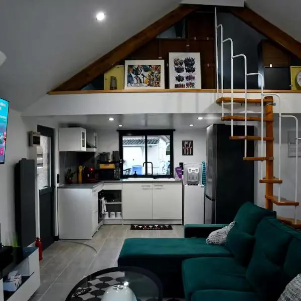 Eden House，位于Saint-Pierre-Canivet的酒店