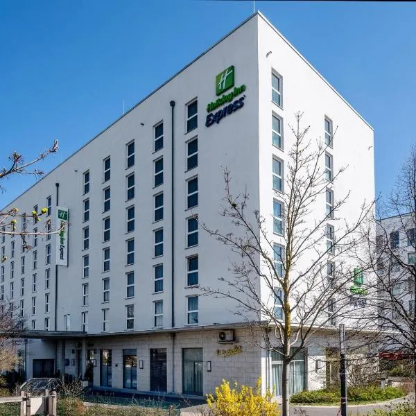 Holiday Inn Express Nürnberg-Schwabach，位于施瓦巴赫的酒店