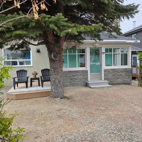 Apartment 2-bedrooms in the Heart of Campbellton，位于坎贝尔顿的酒店
