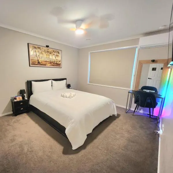 Private Room 1- The Minimalist Escape，位于克莱基伯恩的酒店