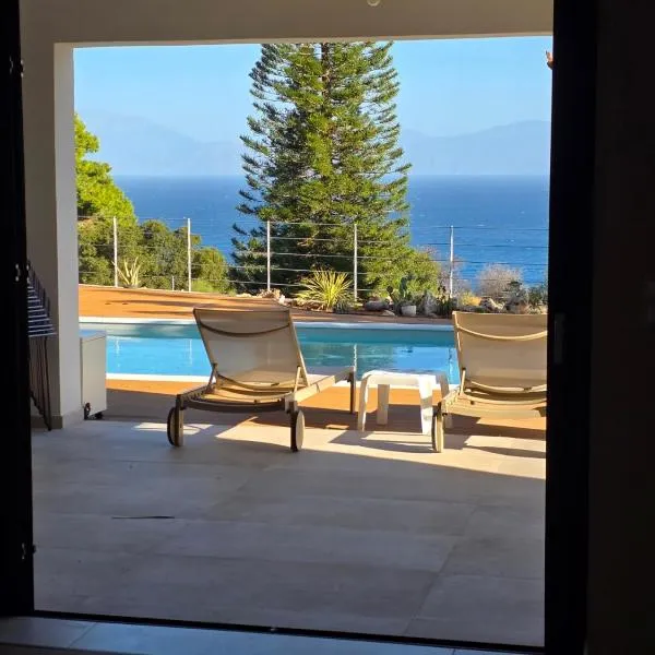 Rastoni Suites Xylokastro 1，位于梅里逊的酒店