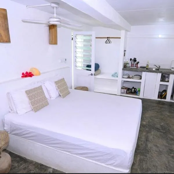 Banana Bay Beach Club，位于维拉港的酒店