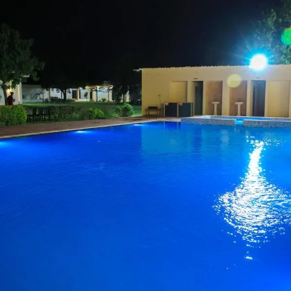 The Lala Hotel and Resort，位于布什格尔的酒店