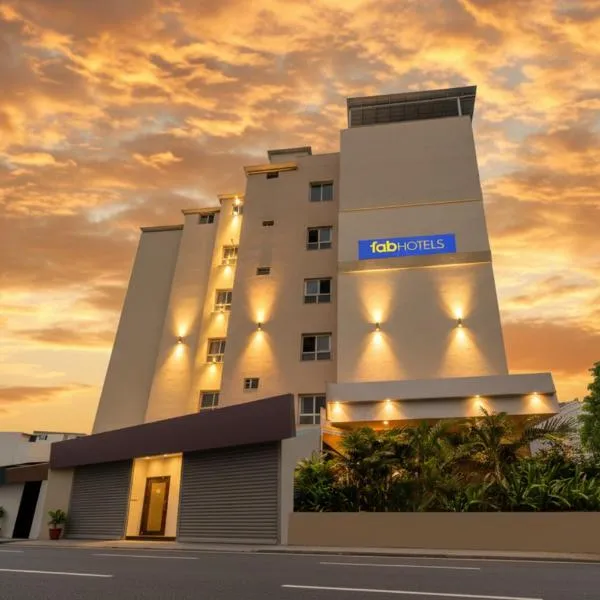 FabHotel Arastu Plaza - Nr Nampally Railway Station，位于海得拉巴的酒店