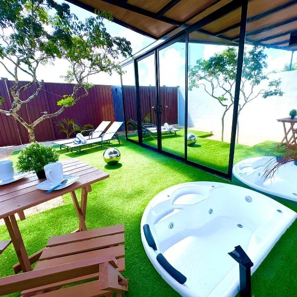 TinyHouse OASIS con Jacuzzi&Cenote&Piscina，位于德尔奇亚港的酒店