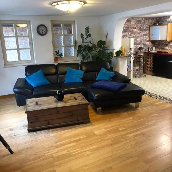 Ferienwohnung Zentral，位于埃尔巴赫的酒店