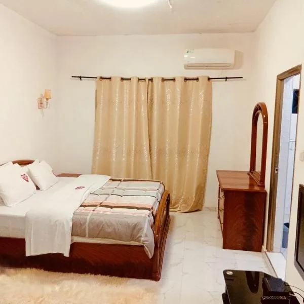 Odo So Royal Hotel，位于Akosombo的酒店