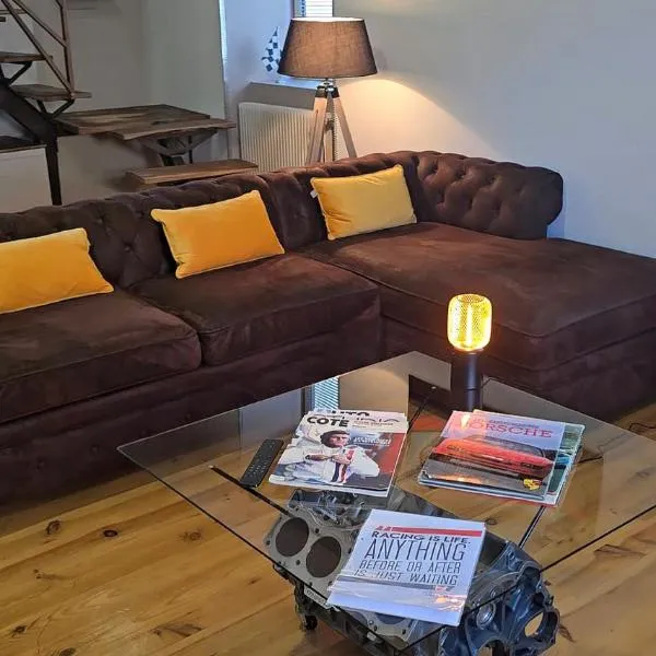 Le Mans 70 Duplex，位于Pusey的酒店