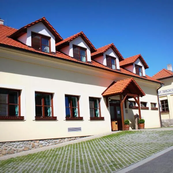 Penzion U Rudolfů，位于Obrataň的酒店