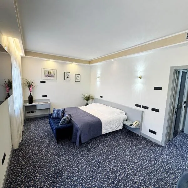 米开朗基罗酒店，位于比耶拉的酒店