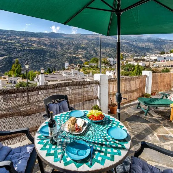 Casa La Soleá. Vistas al pueblo y la Sierra，位于布维翁的酒店