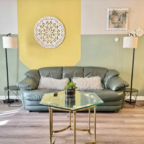 NEW ENTIRE PLACE COZY QUIET 2b2b TOWNHOUSE SP1275，位于诺克罗斯的酒店