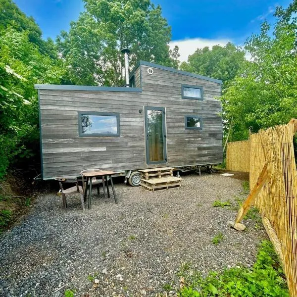 Tiny house chaleureuse en Matheysine，位于Saint-Jean-de-Vaux的酒店