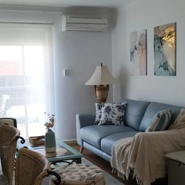 Delightful Unit Near CBD & Beach, Free Parking，位于珀斯的酒店