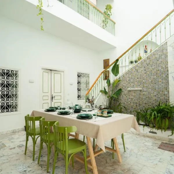 Dar Majoul，位于突尼斯的酒店