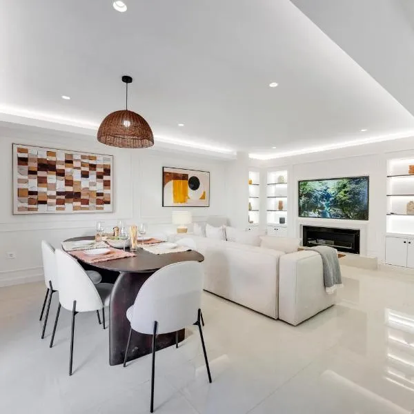 Picasso 2 Royal，位于马贝拉的酒店