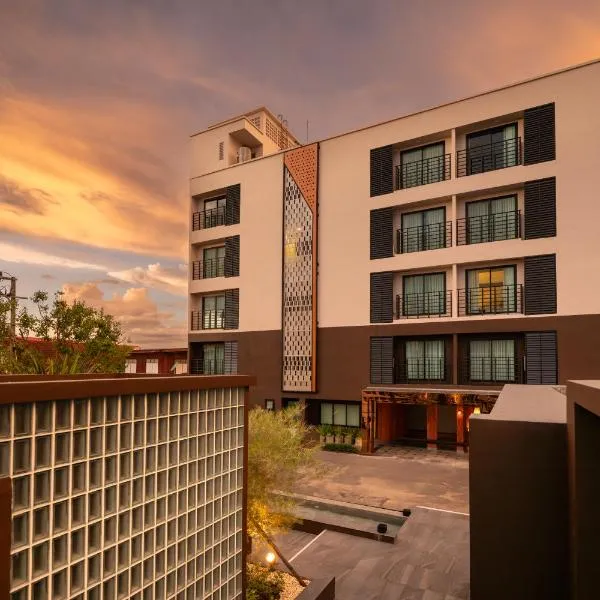 Wangkaew Hotel, Phitsanulok，位于彭世洛的酒店