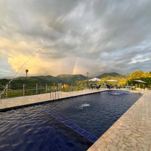 ZOI Eco Hotel y Glamping，位于马尼萨莱斯的酒店