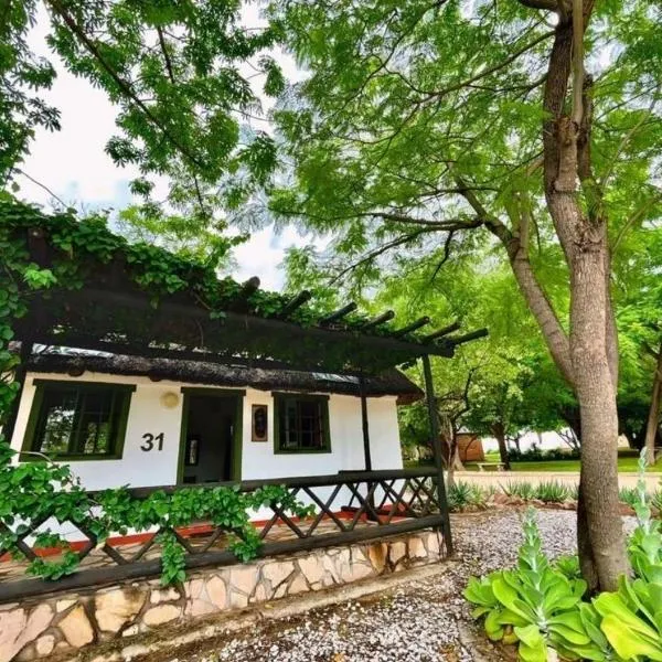 Ngandu Hotel - Rundu，位于龙杜的酒店