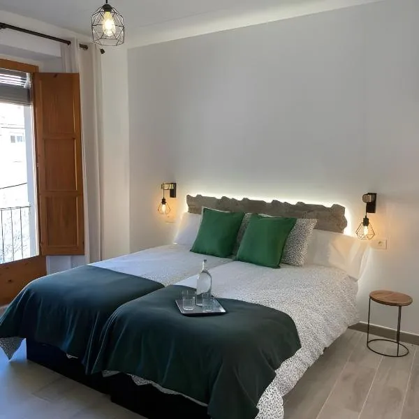 Habitación L'Elefant en Casa Camí de les Aigües Monistrol de Montserrat，位于莫尼斯特罗尔的酒店