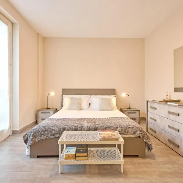 Tra la Rocca e il Lago，位于安杰拉的酒店