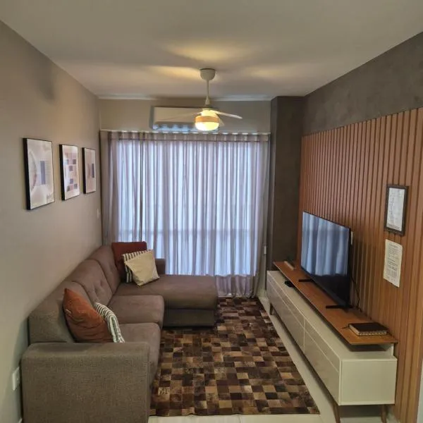 Apartamento Confortável e Espaçoso em Condomínio Familiar, 2 Quartos com 1 suíte e Lazer de Clube，位于贝伦的酒店