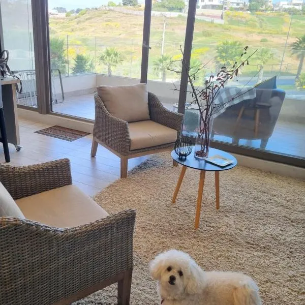 Acogedor y moderno apartamento cerca de Dunas y playa en Con Con，位于康康的酒店