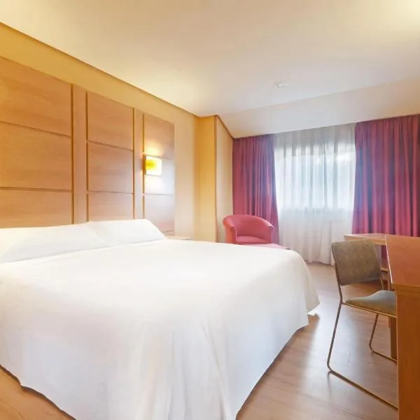 Hotel Puertollano，位于普埃托利亚诺的酒店