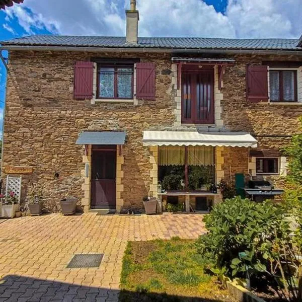 L'Escapade de JOS , chambres et table d'hôte，位于蓬德萨拉尔的酒店