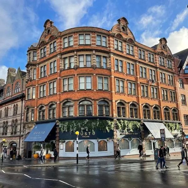 Heart of Notts, Spacious Studio, Great City Views，位于诺丁汉的酒店