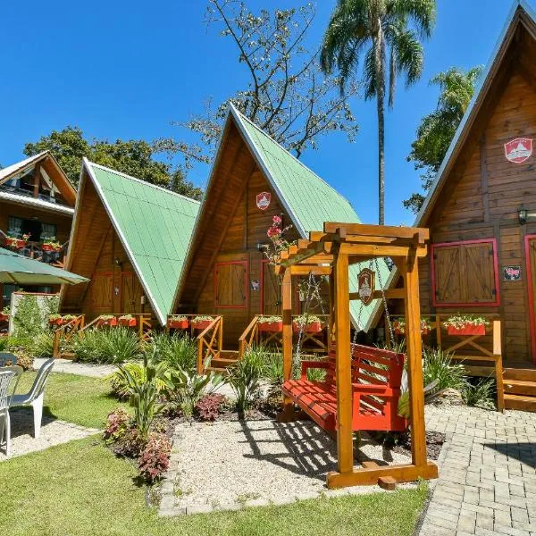 Chalé Suiço Bombinhas，位于邦比尼亚斯的酒店