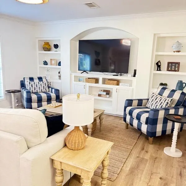 Blue Bay Cottage，位于德斯坦的酒店