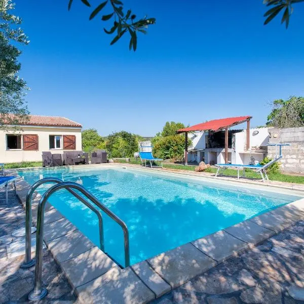 Gadem House，位于阿尔盖罗的酒店