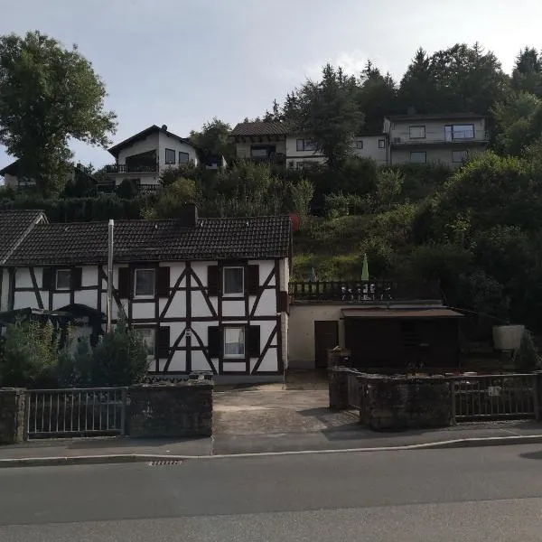 Haus am Fluss，位于Urft的酒店