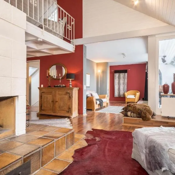 Dachatelier Überlingen，位于于伯林根的酒店