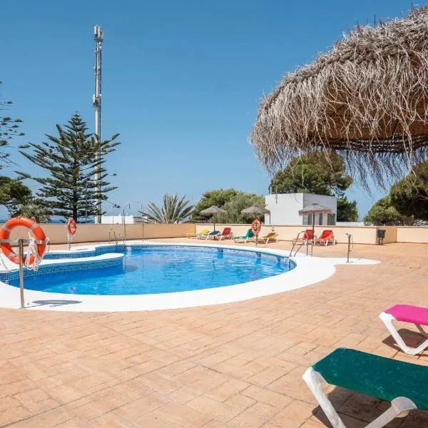 Apartamento En Los Caños De Meca，位于洛斯卡尼奥斯德梅卡的酒店