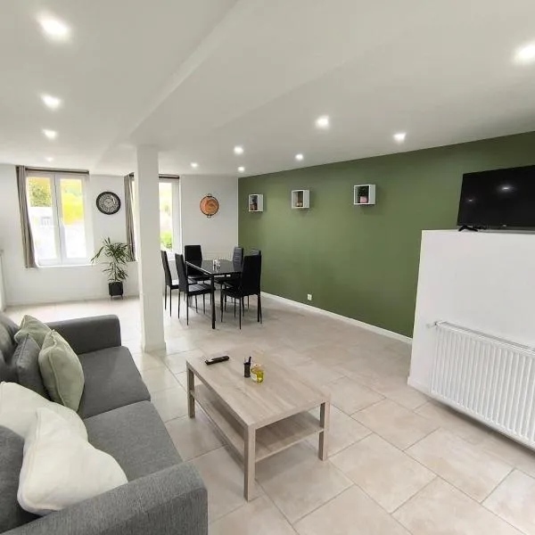 Les petits gaillards，位于莱桑德利的酒店