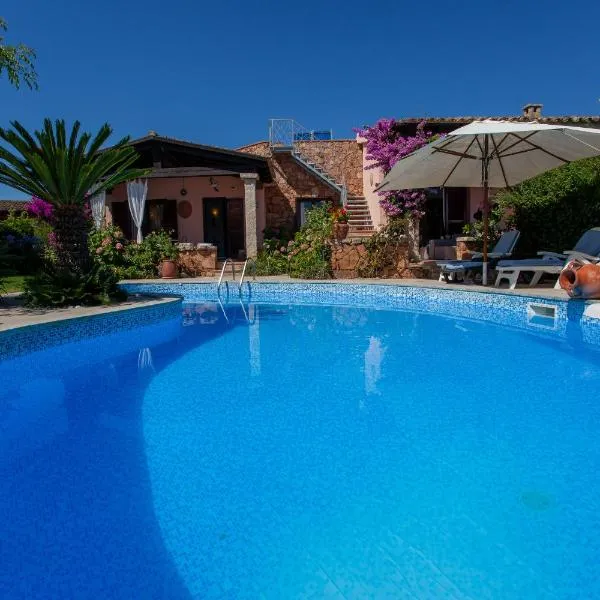 Villetta Le Rose，位于圣特奥多罗的酒店