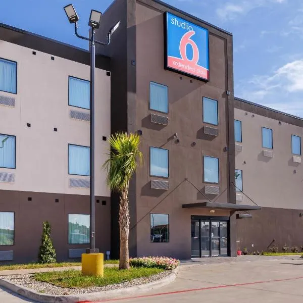 Studio 6 Giddings，位于吉丁斯的酒店