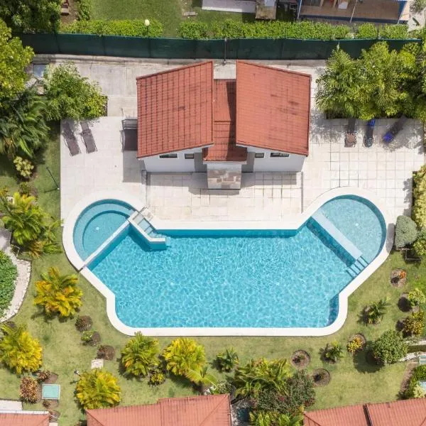 Nikla's - Villaggio 6，位于波特雷罗的酒店