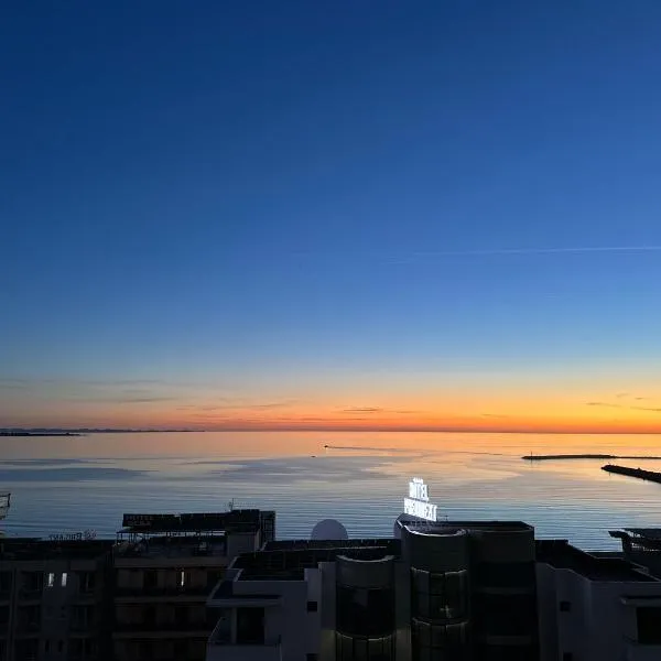 Sol & Sea Apartments，位于圣金的酒店