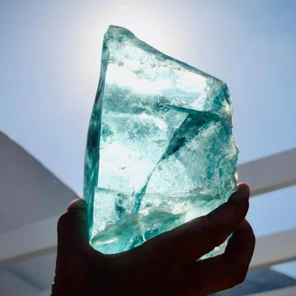 Enilion Luxury Suites，位于Kyra Panagia的酒店